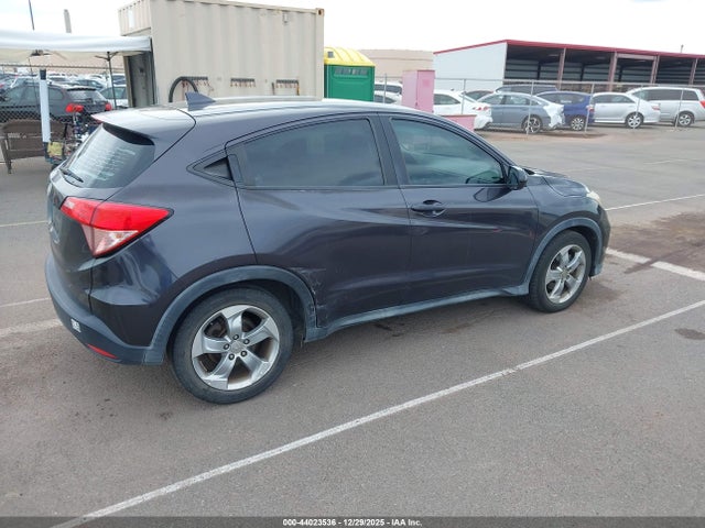 3CZRU5H37GM752657 Honda HR-V LX