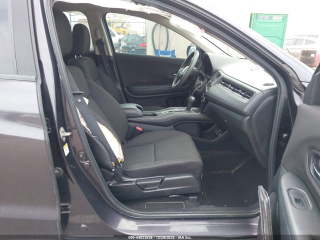 3CZRU5H37GM752657 Honda HR-V LX
