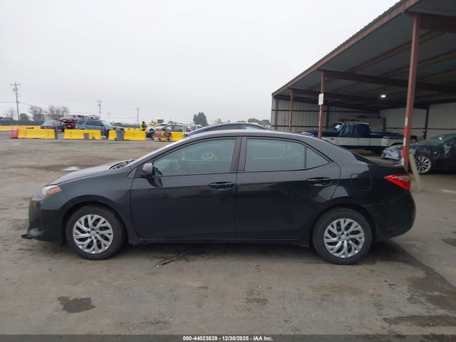 Toyota COROLLA LE 2018 2T1BURHE6JC021850 Image 14