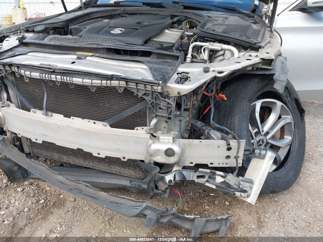 44023541 :رقم المزاد ، 55SWF4JB2HU221241 vin ، 2017 Mercedes-benz C 300 مزاد بيع