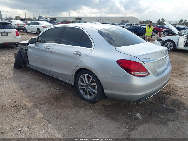 44023541 :رقم المزاد ، 55SWF4JB2HU221241 vin ، 2017 Mercedes-benz C 300 مزاد بيع