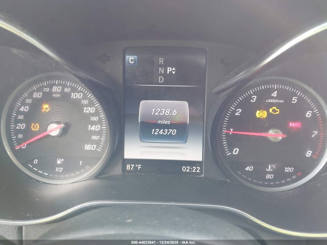 44023541 :رقم المزاد ، 55SWF4JB2HU221241 vin ، 2017 Mercedes-benz C 300 مزاد بيع