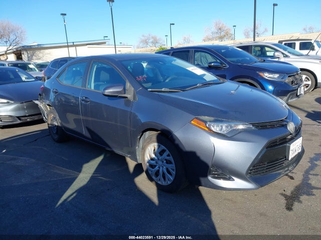 Aukcja sprzedaży 2017 Toyota Corolla Le, vin: 5YFBURHE4HP659010, numer aukcji: 44023591