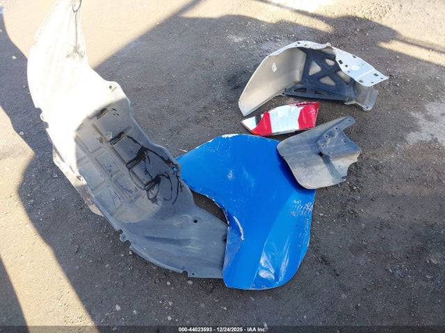 5TFDY5F16GX576491 Toyota Tundra Sr5 5.7l V8