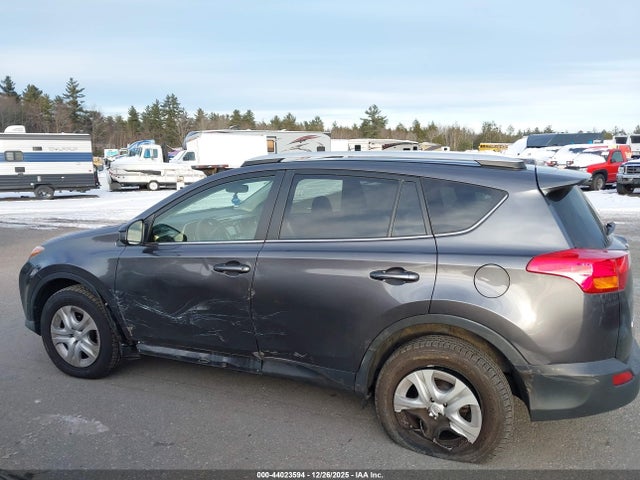 Toyota RAV4 LE 2015 JTMBFREV4FJ033991 Image 14