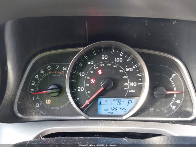 Toyota RAV4 LE 2015 JTMBFREV4FJ033991 Image 7