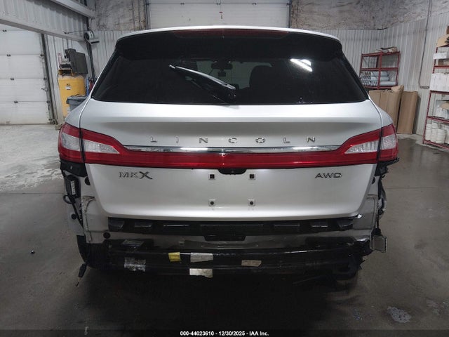 2LMTJ8KR3GBL38540 Lincoln Mkx Select