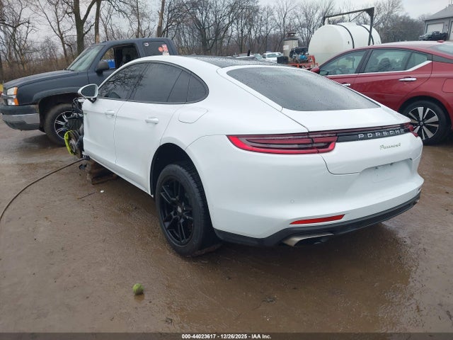 2018 PORSCHE PANAMERA E-HYBRID WP0AE2A70JL177824 Photo 2