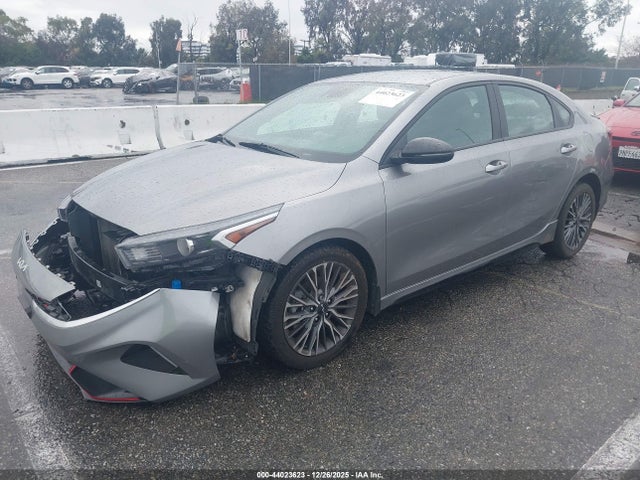 3KPF54AD8PE622481 KIA Forte Gt-line