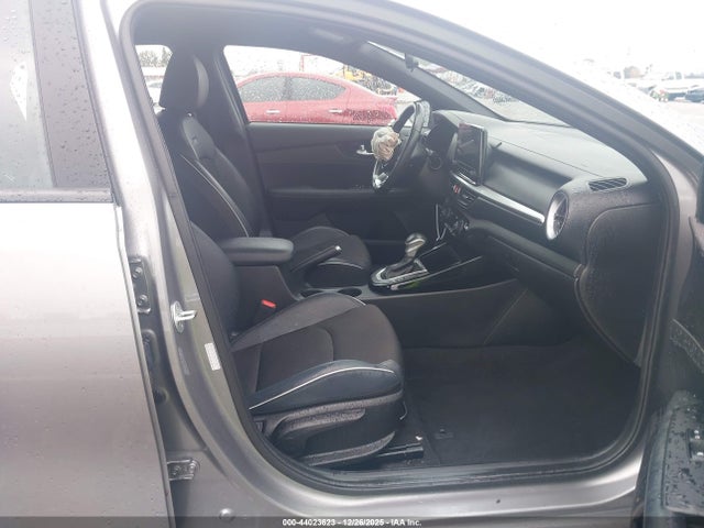 3KPF54AD8PE622481 KIA Forte Gt-line