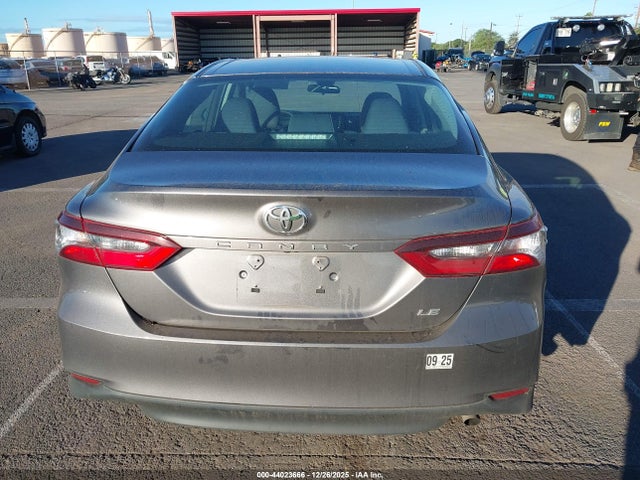 4T1C11AK7MU442106 Toyota CAMRY LE