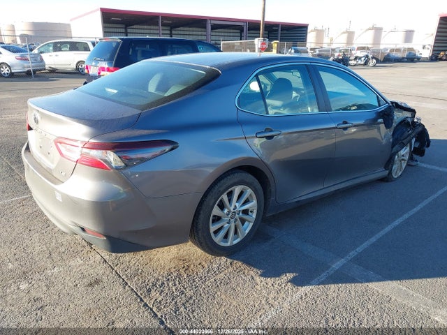 4T1C11AK7MU442106 Toyota CAMRY LE