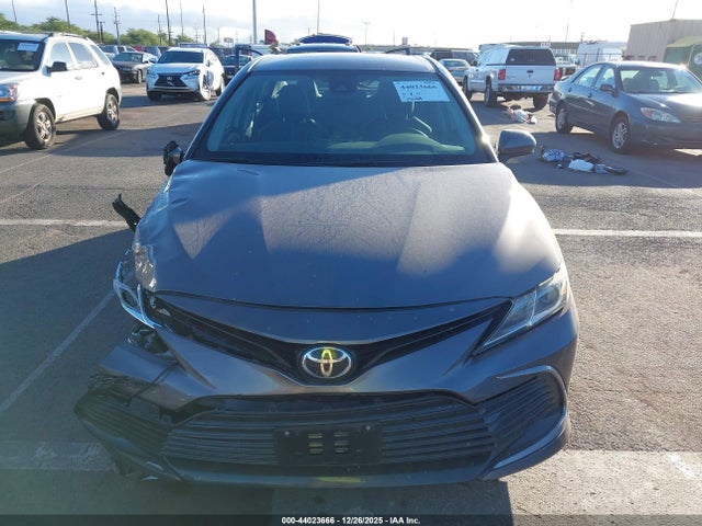 4T1C11AK7MU442106 Toyota CAMRY LE