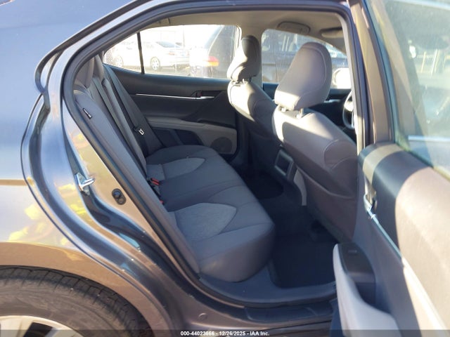 4T1C11AK7MU442106 Toyota CAMRY LE