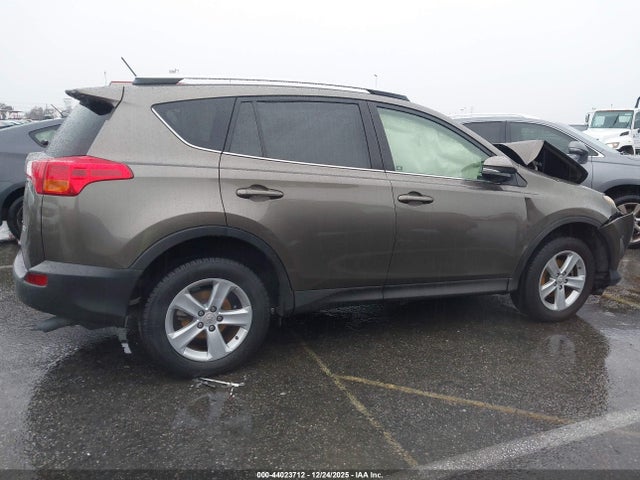 Toyota Rav4 Xle 2014 JTMWFREV5ED040401 Image 13