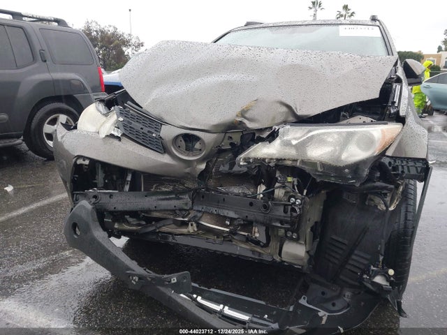 Toyota Rav4 Xle 2014 JTMWFREV5ED040401 Image 6