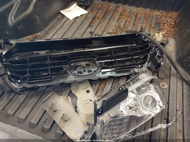 3TMGZ5AN3GM006099 Toyota Tacoma Limited