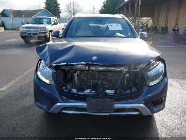 WDC0G4KB8HF258884 Mercedes-Benz Glc 300 4matic