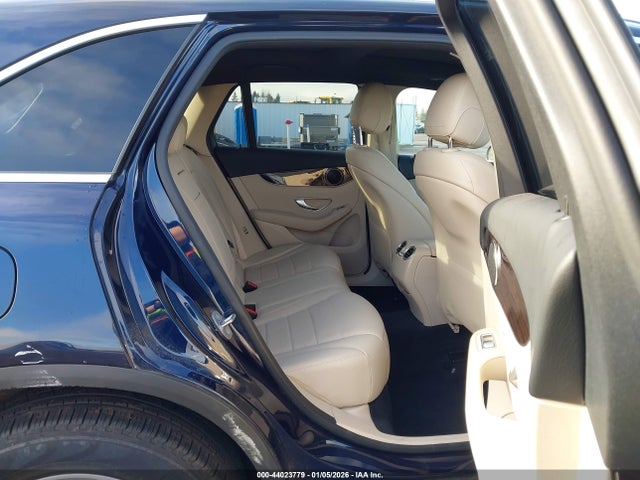 WDC0G4KB8HF258884 Mercedes-Benz Glc 300 4matic