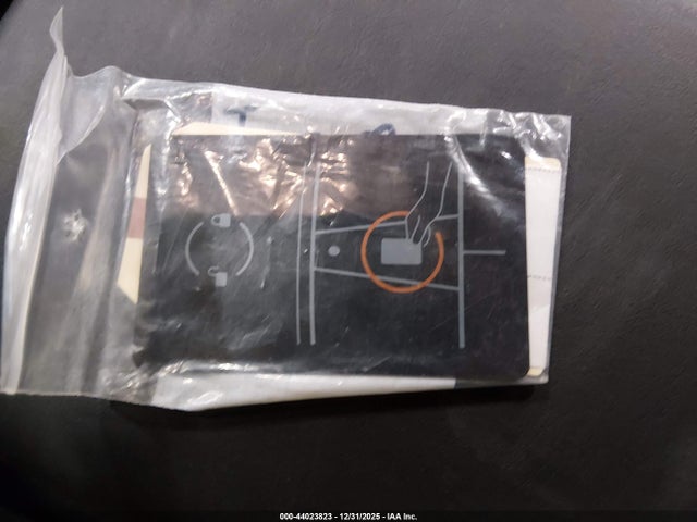 2024 TESLA MODEL Y 7SAYGDEE8RF150904 Photo 10