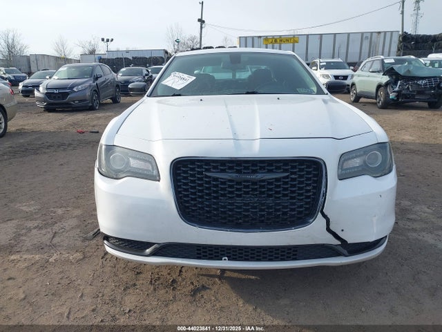 2C3CCAAG6NH198791 Chrysler 300 Touring
