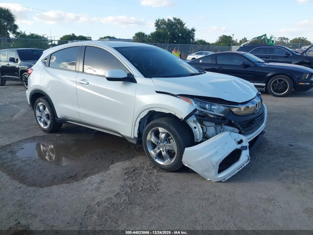 Продаж на аукціоні авто 2021 Honda Hr-v Awd Lx, vin: 3CZRU6H37MM738047, номер лоту: 44023866