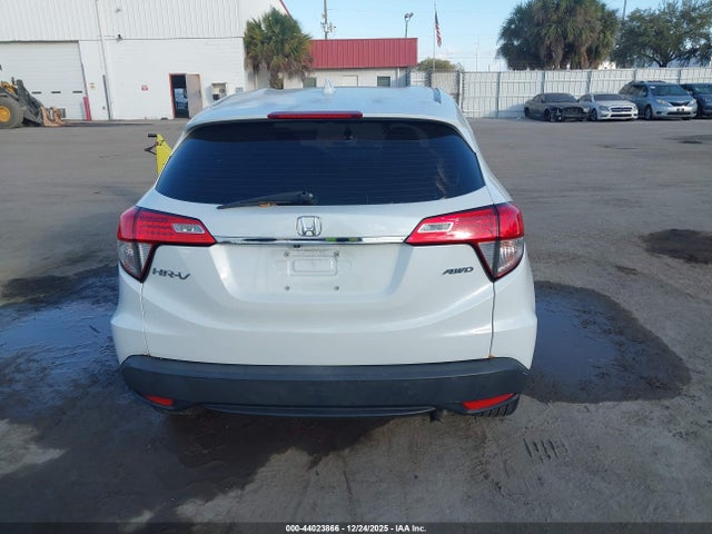 2021 Honda Hr-v Awd Lx მანქანა იყიდება აუქციონზე, vin: 3CZRU6H37MM738047, აუქციონის ნომერი: 44023866