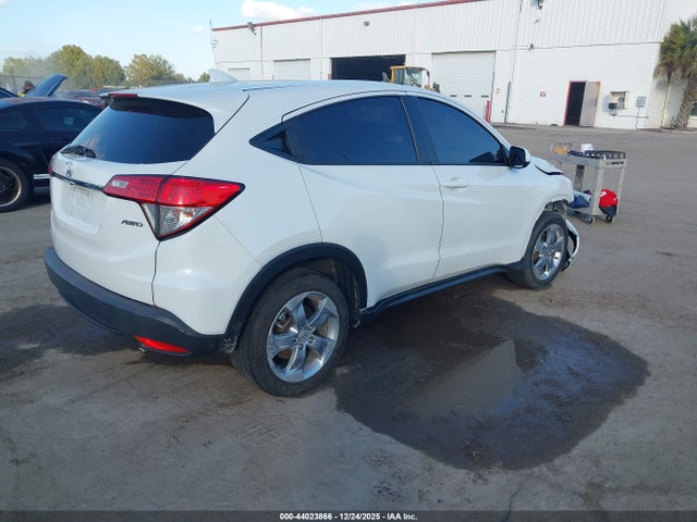 2021 Honda Hr-v Awd Lx მანქანა იყიდება აუქციონზე, vin: 3CZRU6H37MM738047, აუქციონის ნომერი: 44023866