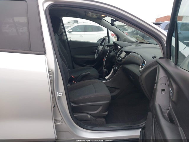 2022 CHEVROLET TRAX KL7CJNSM7NB545001 Photo 4