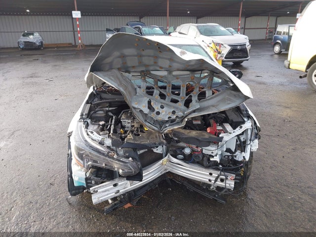 Toyota Corolla Hybrid Le 2022 JTDEAMDE0N3014048 Image 6