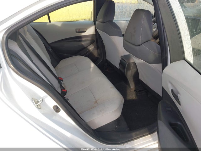 Toyota Corolla Hybrid Le 2022 JTDEAMDE0N3014048 Image 8
