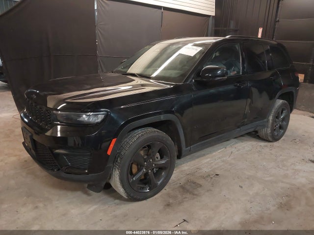 2023 JEEP GRAND CHEROKEE 1C4RJHAG9P8882103 Photo 1