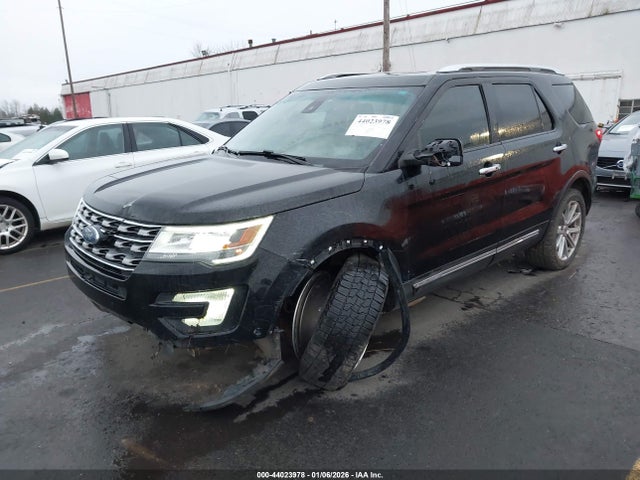 Ford Explorer Limited 2017 1FM5K8F84HGA05583 Image 2