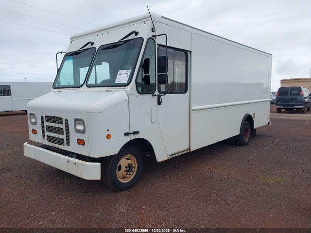 Ford E-350 Stripped 2017 1FC3E3KS0HDC69859 Image 2