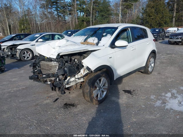 KIA Sportage Lx 2018 KNDPMCAC3J7404271 Image 2