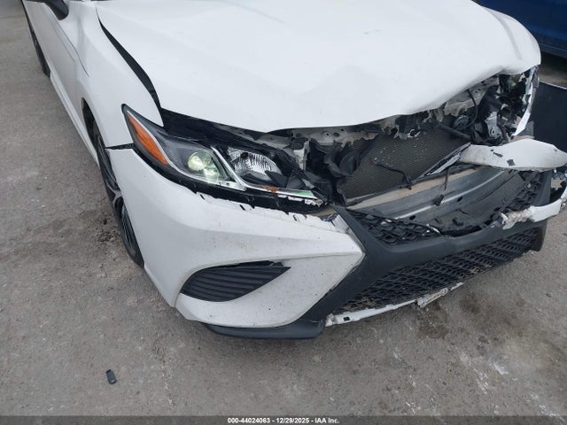 4T1B11HK5KU727515 Toyota CAMRY SE