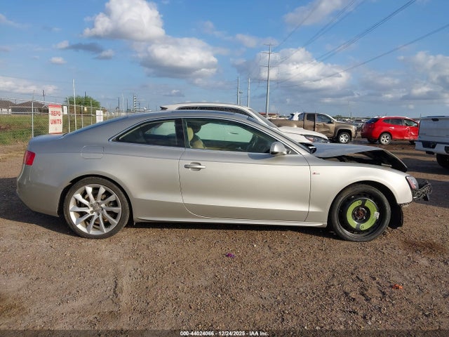 2015 Audi A5 2.0t Premium მანქანა იყიდება აუქციონზე, vin: WAUMFAFR9FA032280, აუქციონის ნომერი: 44024066