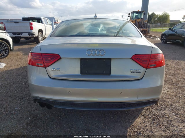 2015 Audi A5 2.0t Premium მანქანა იყიდება აუქციონზე, vin: WAUMFAFR9FA032280, აუქციონის ნომერი: 44024066