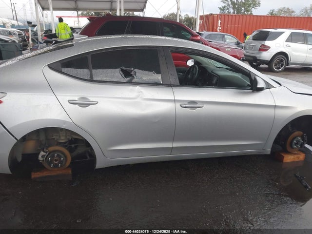 Продаж на аукціоні авто 2019 Hyundai Elantra Sel, vin: 5NPD84LF5KH407576, номер лоту: 44024075