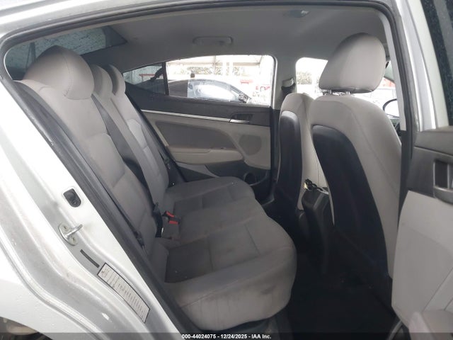 Продаж на аукціоні авто 2019 Hyundai Elantra Sel, vin: 5NPD84LF5KH407576, номер лоту: 44024075