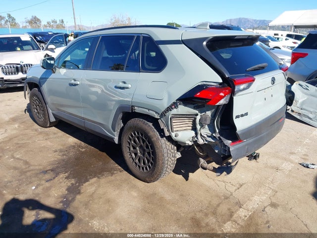 2019 TOYOTA RAV4 JTMW1RFV3KD507811 Photo 2