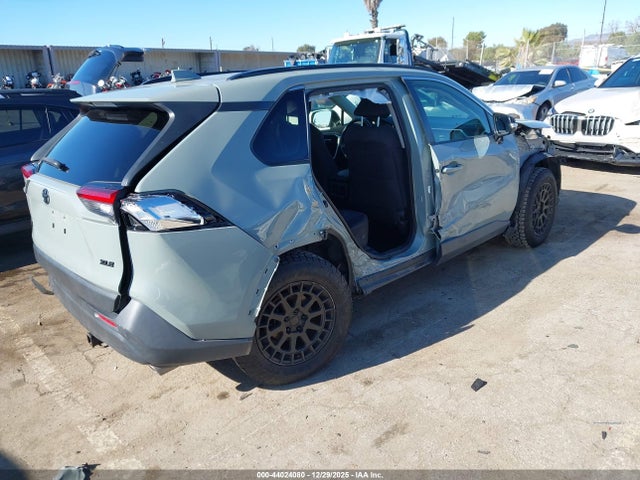 2019 TOYOTA RAV4 JTMW1RFV3KD507811 Photo 3