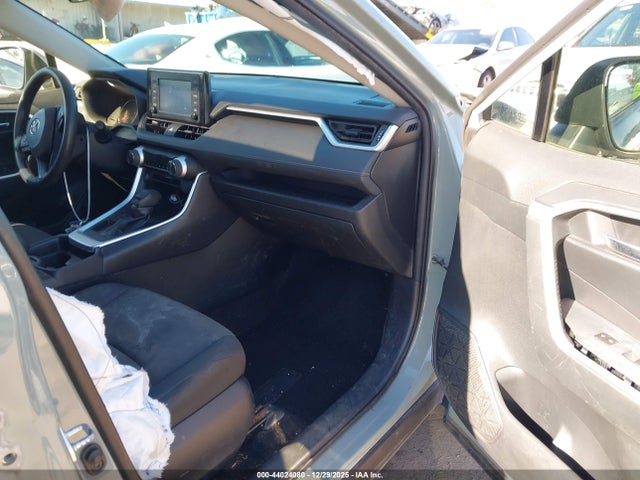 2019 TOYOTA RAV4 JTMW1RFV3KD507811 Photo 4