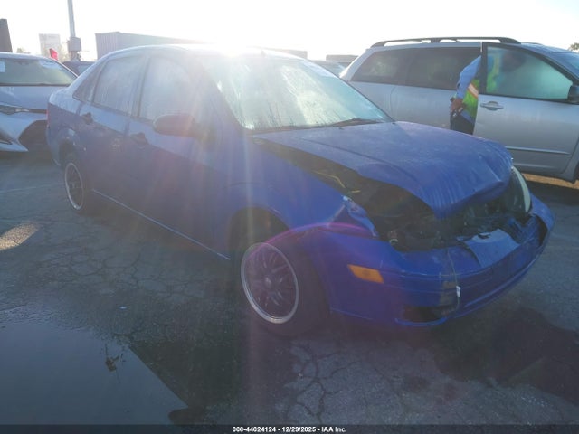 2005 FORD FOCUS 1FAFP34NX5W268500
