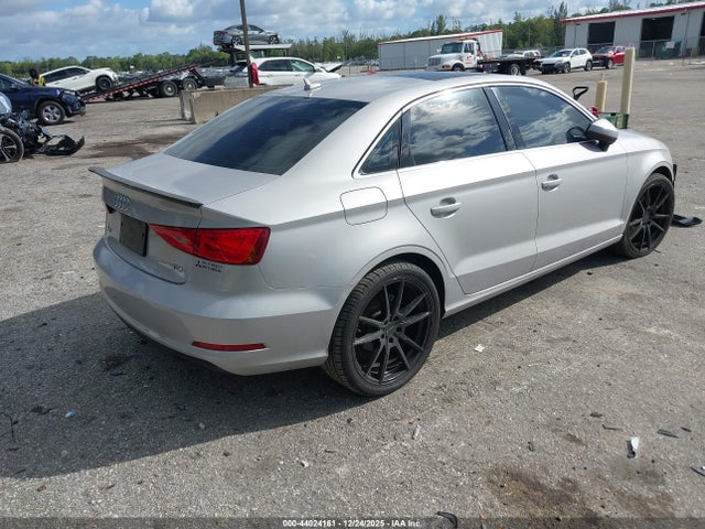 2015 AUDI A3 WAUAJGFF4F1035307 Photo 3