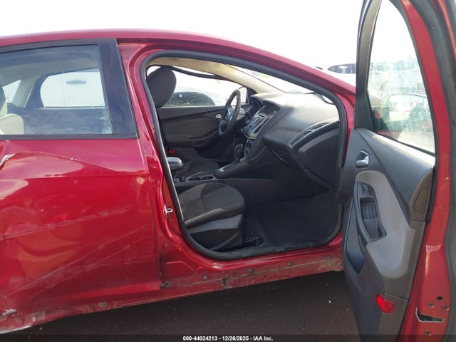 1FADP3F25EL390189 Ford FOCUS SE