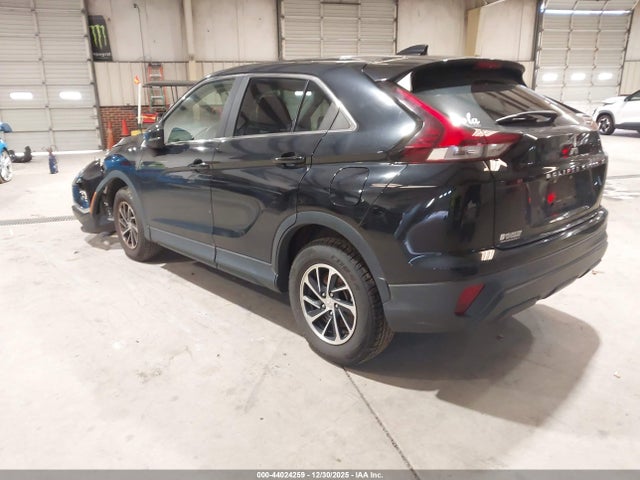 2022 MITSUBISHI ECLIPSE CROSS JA4ATUAA0NZ014276 Photo 2