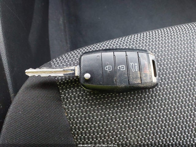 3KPFK4A72JE183451 KIA FORTE LX