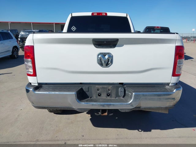 3C6UR5DL0KG624458 RAM 2500 Big Horn 4x4 6&#039;4 Box