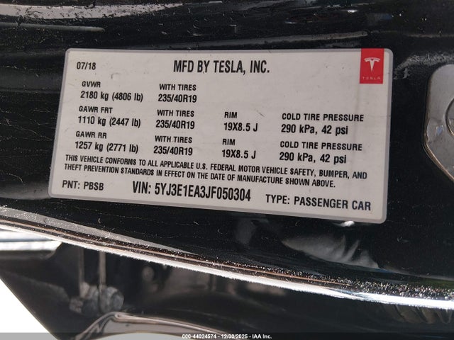 2018 TESLA MODEL 3 5YJ3E1EA3JF050304 Photo 8